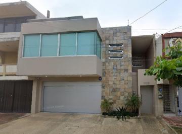 Casa de 4 habitaciones, Coatzacoalcos · Casa en Venta: Av Bellavista, Col. María de La Piedad, C. P. 96410, Coatzacoalcos, Veracruz.
