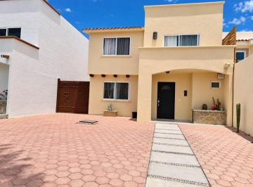 Casa de 3 habitaciones, Los Cabos · Casa Amueblada en Renta en El Tezal, Cabo San Lucas, 3 Recámaras