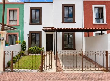 Casa en condominio de 4 habitaciones, Querétaro · Casa en Lomas del Marques
