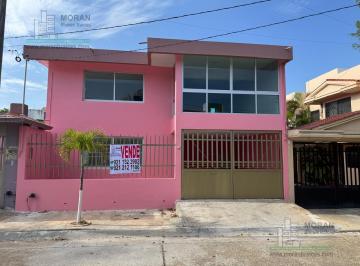 Casa · 172m² · 3 Recámaras · 1 Estacionamiento · Casa en Venta Av López Mateos 609a, Colonia Petrolera, Coatzacoalcos, Veracruz.