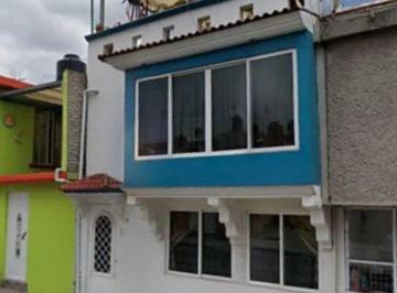 Casa de 3 habitaciones, Iztapalapa · Casa en Venta en La Colmena, Iztapalapa