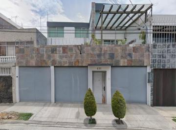 Casa de 4 habitaciones, Coyoacán · Casa en Venta en Colonia Campestre Churubusco Alcaldia Coyoacan Cdmx