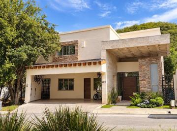 707582ba8e381c20a2c806c20fb75ec69073097978082a7a4f5e32779a5df214 · Venta de Residencia en Carolco Residencial