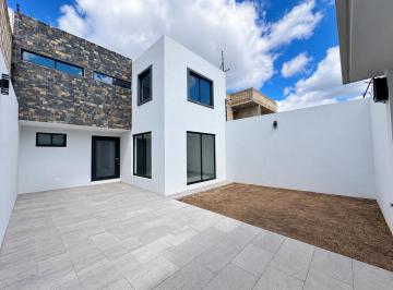 Casa · 185m² · 2 Estacionamientos · Casa en Venta Cercana a Zamarrero, Parque Sierra Morelos, Solo Aplica Para Pago con Recursos Propios