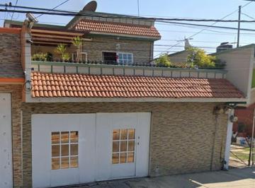 Casa de 4 habitaciones, Coacalco de Berriozábal · ¡Venta de Casa, en Recuperacion Bancaria!