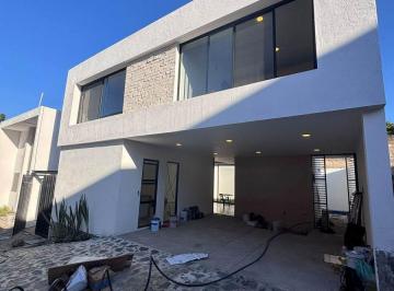 Casa de 3 habitaciones, Emiliano Zapata · Casa Nueva en Venta | Alberca Privada| Privada con Portón Eléctrico | 3 de Mayo