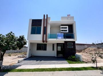 Casa de 3 habitaciones, Zapopan · Casa en Venta en La Cima, Zapopan