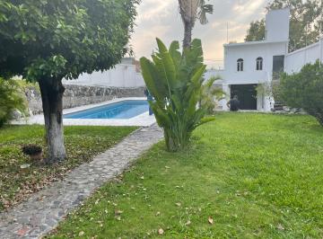 Casa de 4 habitaciones, Emiliano Zapata · Cuernavaca, Vendo Casa Sola en Priv. 3 Recs Alberca Depto Independiente