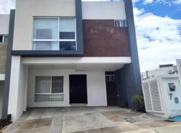 1 · Casa Amueblada de 3 Recámaras, en Renta en La Privada Agave a 5 Min de La U. Anahuac en Zibatá!