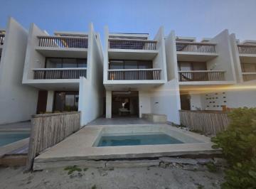 Casa · 205m² · 4 Recámaras · 2 Estacionamientos · Casa en Dzemul, Yucatán.
