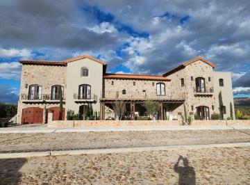 d3fe8b52e582351455f65b548db1d9cb40133610277e766a7a78ce61cb0091ce · Casa Lorie Recinto By Hacienda San Miguel de Allende México