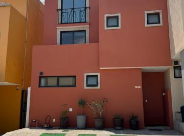 Casa en condominio de 3 habitaciones, Tlajomulco de Zúñiga · Casa en Venta en Coto Cantero | 3 Recámaras | 3 Niveles