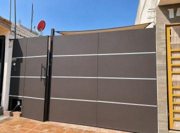 8d84e4fdc404a21a31da6f4698dd92220d5da2d09f6c27e2b47b59e37a970720 · Casa en Venta en Oceanía Boulevares, Saltillo, Coahuila | Recursos Propios