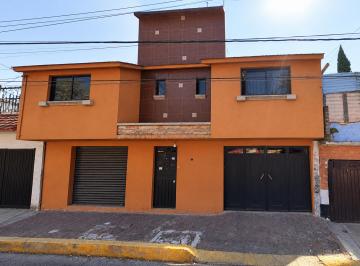 Casa de 3 habitaciones, Iztapalapa · Casa en Venta en Cerro de La Estrella