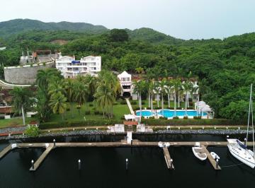 Casa · 244m² · 3 Recámaras · 1 Estacionamiento · Venta de Villa en Exclusivo Condominio Portofino Ixtapa, Zona Hotelera II, Ixtapa Zihuatanejo Gro