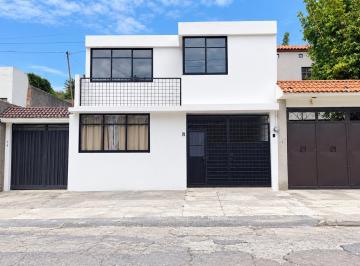 Casa · 149m² · 3 Recámaras · 1 Estacionamiento · Casa en Renta Para Oficinas, Spa, Despachos, Coworking