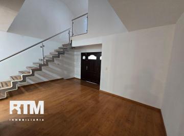 Casa · 260m² · 3 Recámaras · 2 Estacionamientos · Casa en Esquina en Renta en Villamagna, Sobre Av Via Aurea
