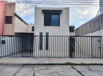 1 · Apartamento en Renta en Unidad Modelo del Imss, Planta Baja