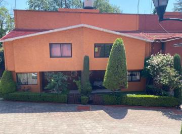 Casa en condominio de 4 habitaciones, Tlalpan · Casa en Condominio en Renta en Tlalpan Sur con Áreas Verdes Comunes y Estacionamiento de Visitas