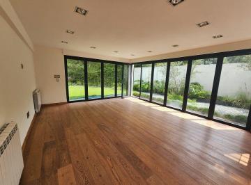 4f60d5a8d3113a8eccb02cfba16663d71da9a882a0f0ca617b8d06e8c8df7b7f · Venta Casa Bosques de Las Lomas en Condominio Impecable (R)