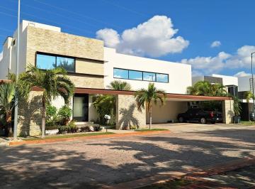 Casa · 601m² · 5 Recámaras · Casa en Residencial Cumbres Estilo Resort Doble Terreno