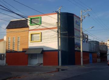 Foto 1 · Edificio en Esquina en Hacienda Echeveste