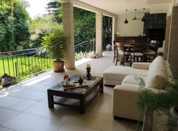 Casa · 730m² · 4 Recámaras · 5 Estacionamientos · Casa en Fraccionamiento Rancho Cortes