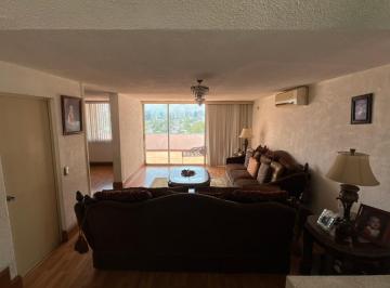 Sala principal · Casa en Venta Fuentes del Valle, San Pedro | 4 Recámaras | Vista a Chipinque