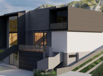 Casa de 4 habitaciones, Zapopan · Casa en Venta | Las Cañadas Country Club
