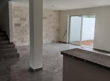 Casa en Venta de 3 habitaciones AYSSO · Casa Aysso Santiago