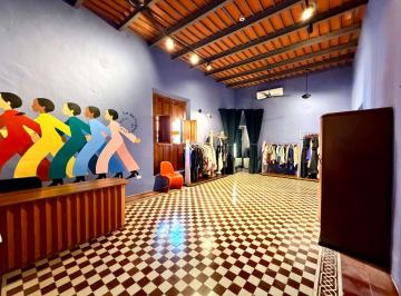 Casa de 6 habitaciones, Mérida · Casa de Uso Mixto en Venta en Santiago Centro | Mérida, Yucatán