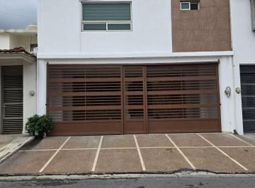 Casa de 3 habitaciones, Monterrey · Casa con 3 Recámaras en Renta en Cumbres 3 Sector