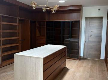 Casa de 4 habitaciones, León · Venta de Residencia en El Bosque Nueva