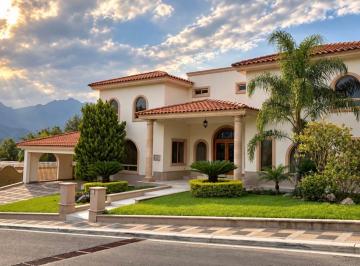 Casa de 5 habitaciones, Monterrey · Casa en Venta en Portal del Huajuco Zona Carretera Nacional en Monterrey N. L