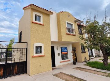 Casa · 105m² · 2 Recámaras · 3 Estacionamientos · Casa en Venta Fraccionamiento Jardines de Aragon, Cd Juarez, Chih