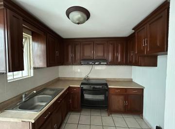 Casa de 4 habitaciones, San Juan del Río · Casa en Renta en Excelente Ubicación, Ideal Para Consultorios, Oficinas, Despach
