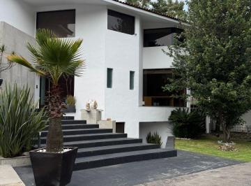 Casa en condominio de 4 habitaciones, · Renta, Hermosa y Gran Casa en Jardines del Pedregal de San Ángel.