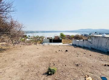 Terreno / Lote · Terreno en Venta, con Pendiente 45° en Tequesquitengo Mor, con Vista Al Lago, Sobre Carretera