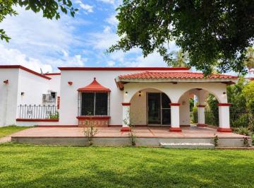 Casa de 2 habitaciones, Mazatlán · Casa de un Piso Frente Al Campo de Golf, Fracc. El Cid Mazatlán!