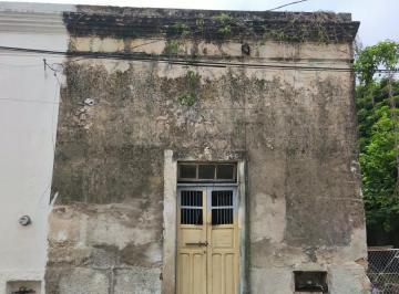 Casa · 78m² · Casa en Venta, 2 Cuartos, Para Remodelar, a Unas Cuadras de Santa Ana (Avc - 2900)
