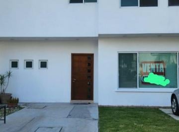 Casa en condominio de 3 habitaciones, Querétaro · Casa en Condominio de 230 m² con 3 Recámaras en Venta en Centro Sur