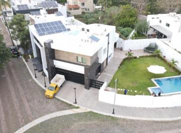 Casa de 4 habitaciones, Manzanillo · Residencia La Higuera