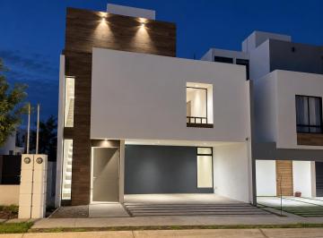 Casa de 4 habitaciones, San Luis Potosí · Casa con 4 Recamaras en Venta en Gran Peñon, San Luis Potosí