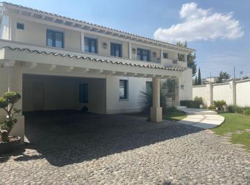 Casa · 3 Recámaras · 4 Estacionamientos · Casa en Renta en Providencia