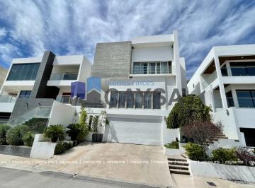 Casa · 515m² · 5 Recámaras · 4 Estacionamientos · Casa en Venta en Bosques de San Francisco (5 Recámaras - Alberca - Cuarto de Juegos)