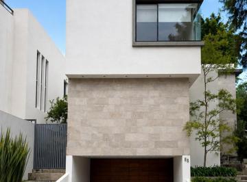 Casa en condominio de 3 habitaciones, Tlajomulco de Zúñiga · Casa en Venta en Lago Nogal