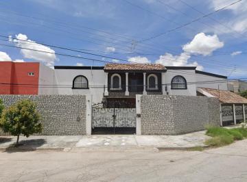 Casa de 5 habitaciones, Torreón · Venta de Casa en Torreon