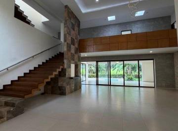 Casa de 4 habitaciones, Alvarado · Casa Amplia en Venta con Alberca y Paneles Solares Cerca de Plaza El Dorado