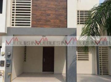 Casa · 130m² · 3 Recámaras · 2 Estacionamientos · Casa en Venta en Acanto Residencial