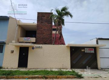 Casa · 145m² · 3 Recámaras · 3 Estacionamientos · Casa Av Cuauhtémoc 2503, Puerto Mexico, Coatzacoalcos, Ver.